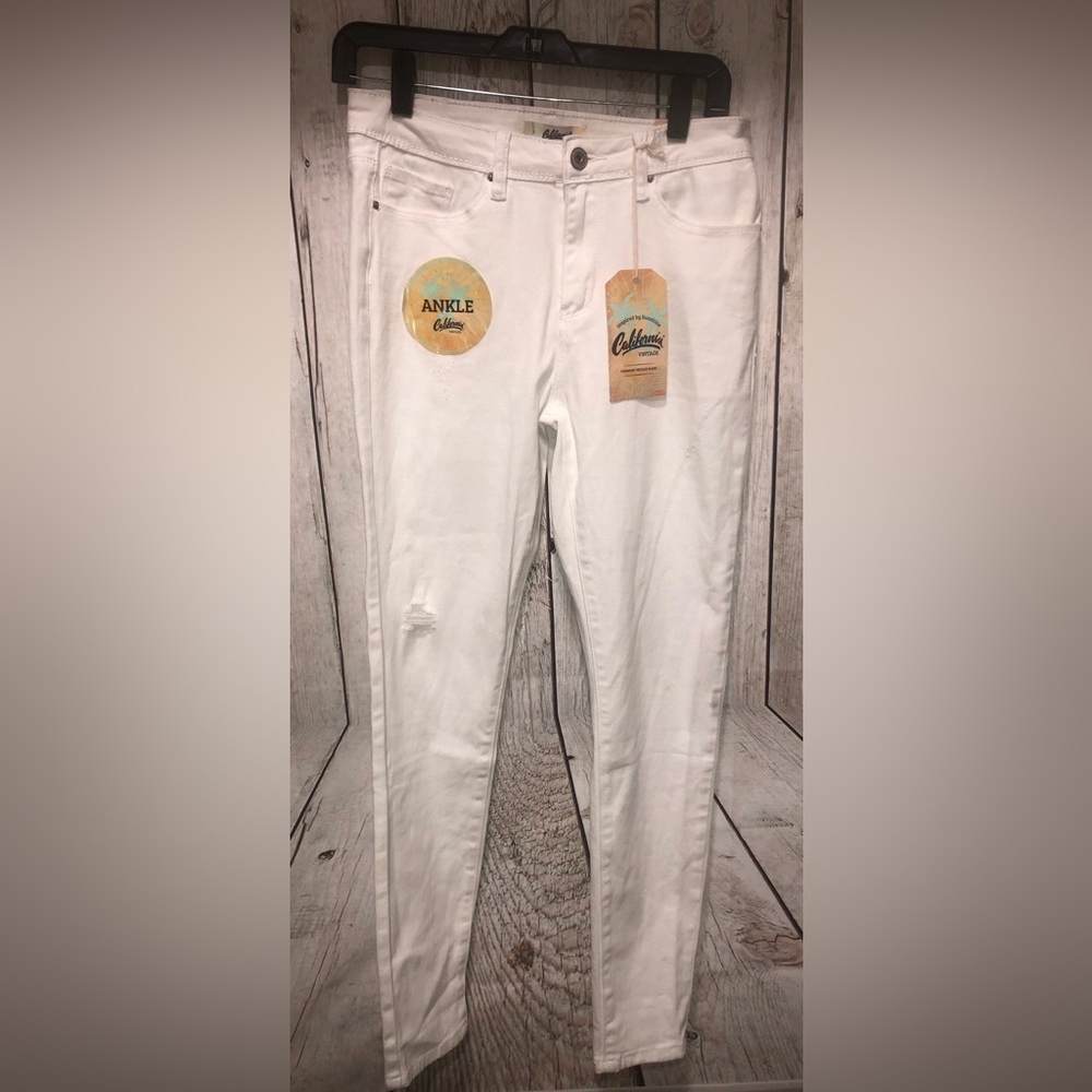 CALIFORNIA VINTAGE Jeans White Mod-Rise Skinny Women’s Size 9 NWT! YMI jeans